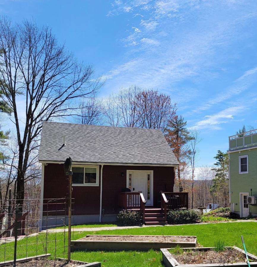 In-Town Meredith Apartment On The Hill Exterior foto